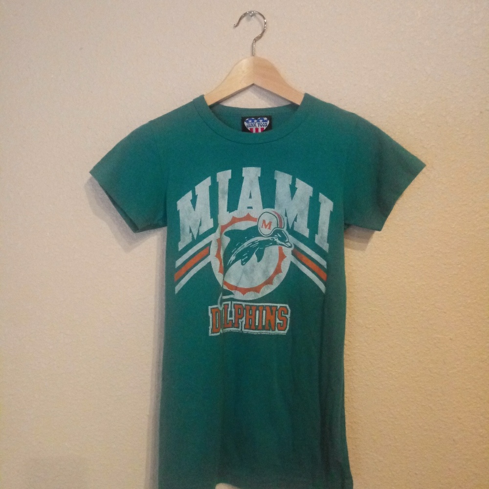 Miami Dolphins fitted t shirt